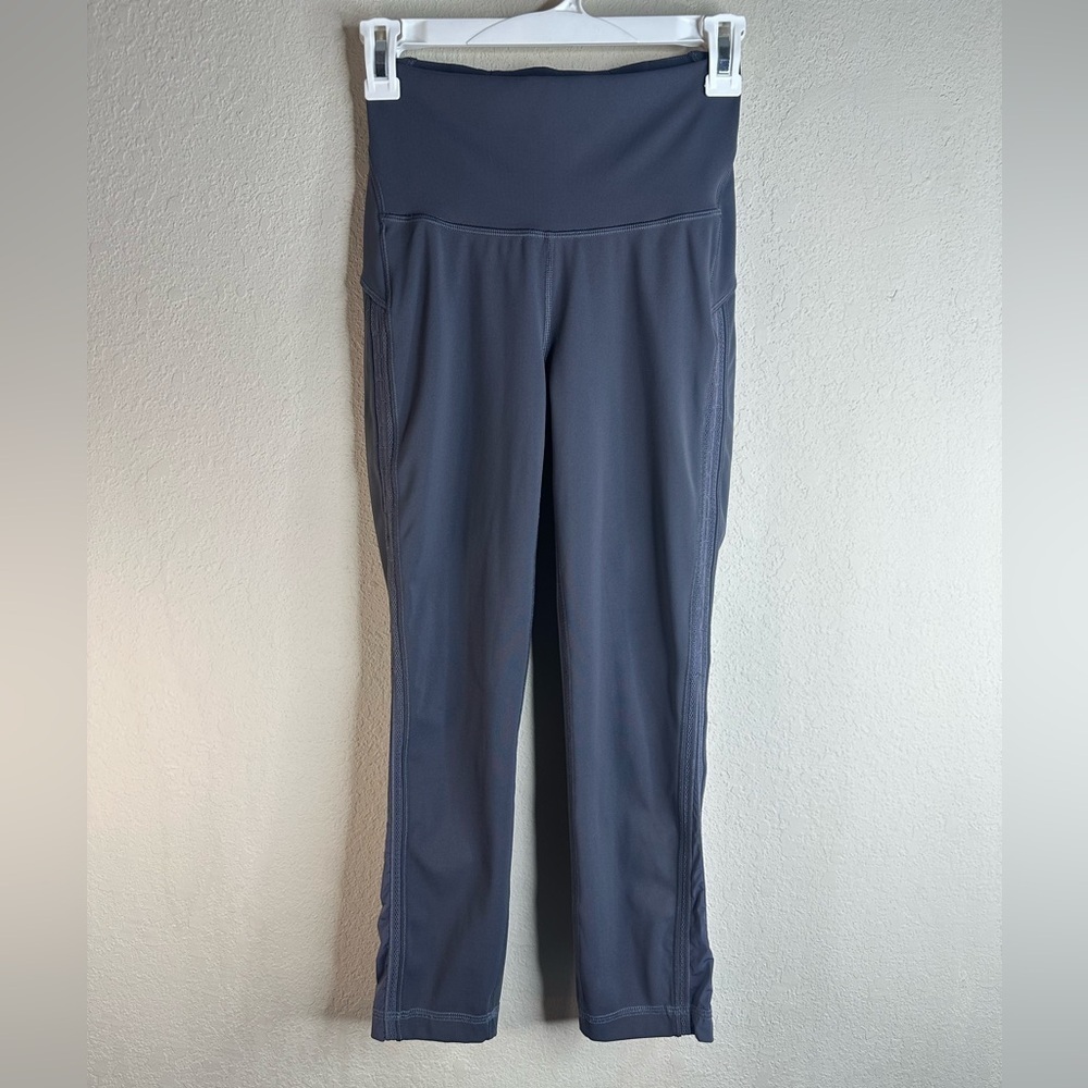 Lululemon Wunder Under Hi-Rise 23” tights size 4